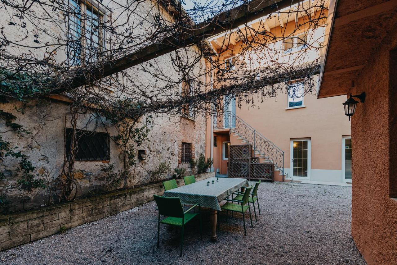 Le Due Dame Manerba del Garda Exterior foto